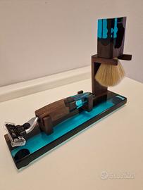 rasoio in legno e resina
