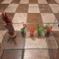 Pezzi vari per acquario
