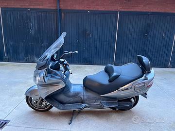 Suzuki burgman 650 full optional