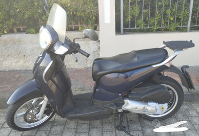 Aprilia Scarabeo 200 ie
