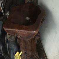 Lavabo e Specchio in Legno Naturale