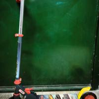 Smoby - Monopattino a due ruote Disney Cars
