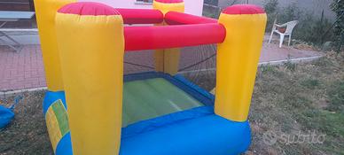 castello gonfiabile 