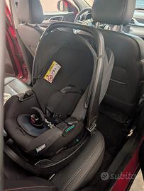 Chicco Kory Essential i-Size & base isofix Full 36
