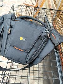 Borsa a tracolla per fotocamere DSLR