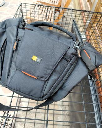 Borsa a tracolla per fotocamere DSLR