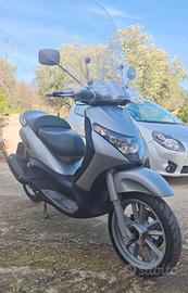 Beverly 200