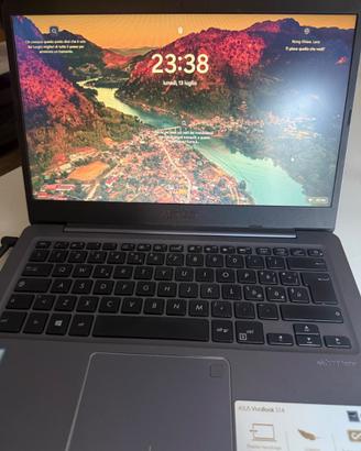 Asus VivoBook S14