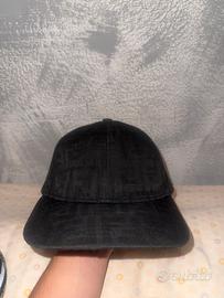 Capellino fendi nero