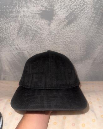 Capellino fendi nero