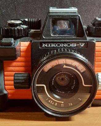 NIKONOS  V  anni 90  Macchina fotografica Subcquea