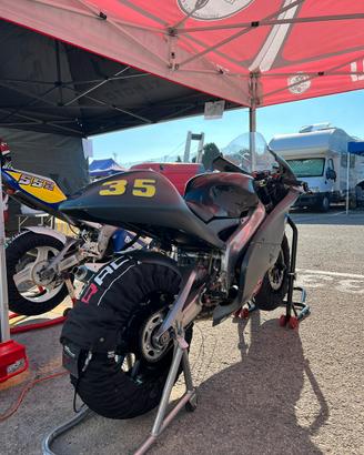 Aprilia rs 125 pronto pista