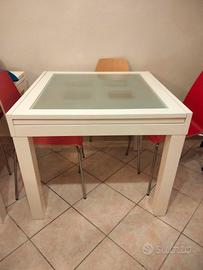 Coppia di tavoli allungabili 90x90