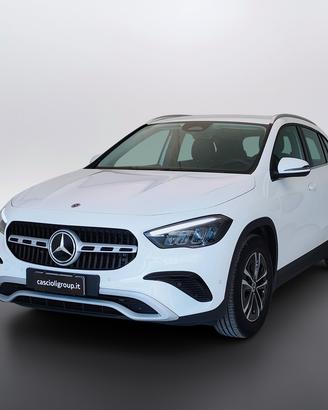 MERCEDES-BENZ GLA-H247 2023 - GLA 200 d Advanced 4