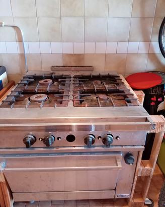 4 fuochi zoppas con forno + cappa
