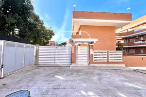 Appartamento di 58 m² con 2 locali e box auto a Ma