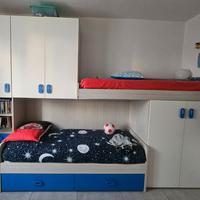 Cameretta 2 letti con soppalco