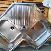 lavello cucina in acciaio vasche forma triangolare