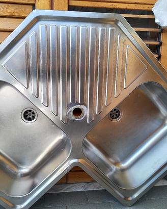 lavello cucina in acciaio vasche forma triangolare