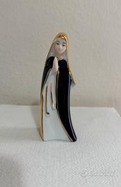 Statua di Nostra Signora di Lourdes