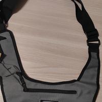 Marsupio grigio