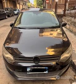 Auto Volkswagen polo