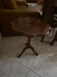 Tavolino in legno