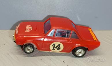 Slot car 1:32 policar Lancia Fulvia hf