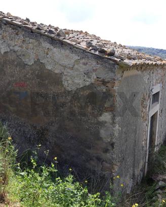 Cascina/Casale - Vittoria