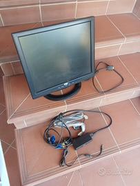 Monitor LCD VGA 17 " 