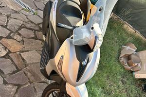 Piaggio Beverly 400 - 2022