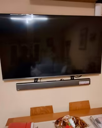 Samsung Ultra HD 4K (55’) + Soundbar LG SJ5 (320W)