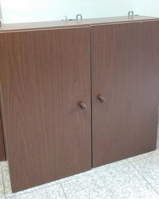Due pensili bagno 