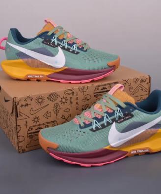 Nike Reactx Pegasus Trail 5 size 42