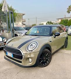 MINI Cooper 1.5 Cambio Automatico 5 PORTE