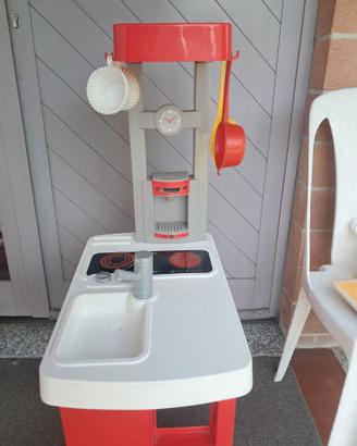 Cucina giocattolo