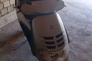 Piaggio Super Hexagon GTX 125 4T - 18.000 km