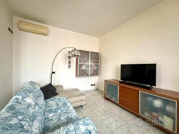 CASA SEMINDIPENDENTE A PRATO