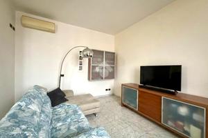 CASA SEMINDIPENDENTE A PRATO