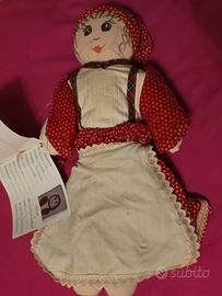 BAMBOLA GIOVANNINA IN STOFFA UNICEF