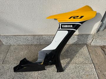 Carena dx Yamaha R1 50th Anniversario graffiata