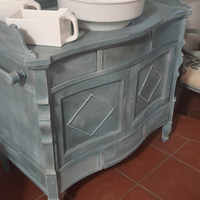 Mobile bagno antico