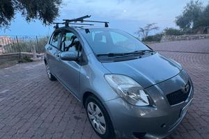 Toyota Yaris 1.0 5 porte