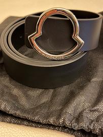 Contiura uomo moncler taglia 50