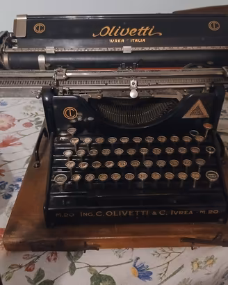 olivetti m20 notarile con raro coperchio lungo 