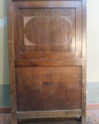 Testata intagliata a mano per letto