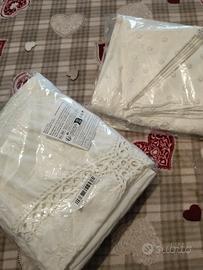 copriletto matrimoniale+tovaglia con tovaglioli 