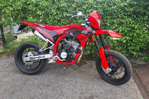 SWM SM 125 R-MOT. A LIQUIDO- FIN.TASSO 0%