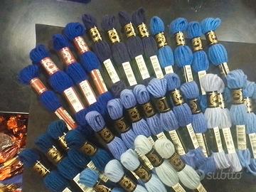 LOTTO DI FILO DA RICAMO IN LANA DMC