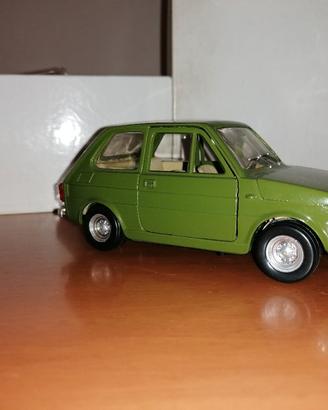 Politoys 1:25 Fiat 126 no Mebetoys Dinky Corgi 